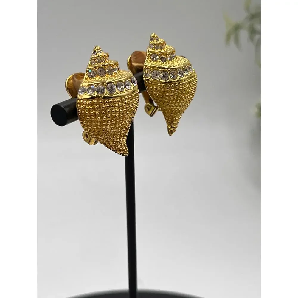 Kenneth Jay Lane KJL Vintage‎ Gold Crystal Seashell Crystal Clip On Earrings - Picture 3 of 9